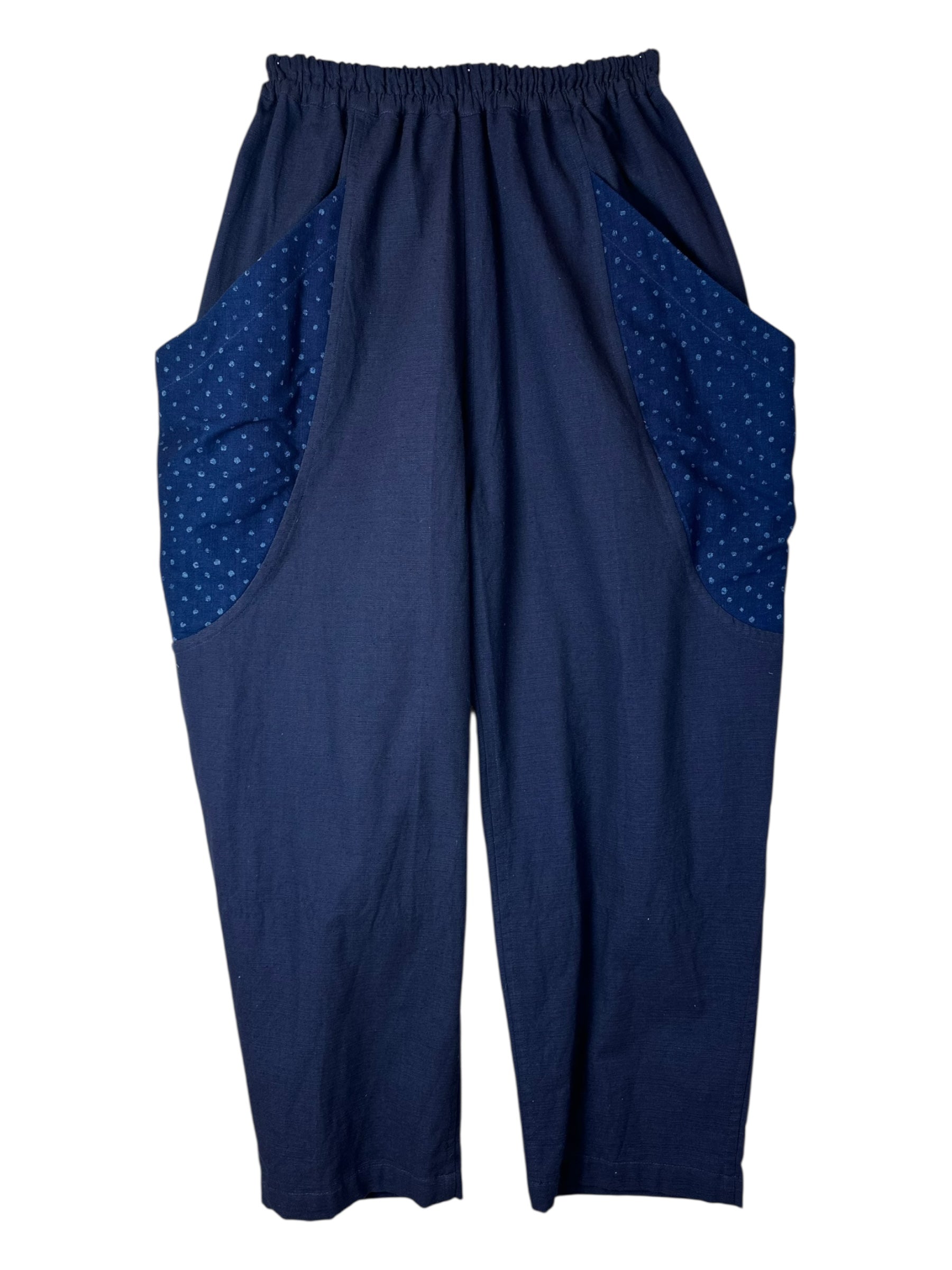Wide-leg trousers with large double pockets